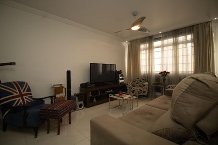 Apartamento à venda com 134m², 4 quartos e 1 vaga