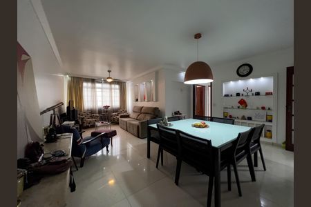 Apartamento à venda com 134m², 4 quartos e 1 vaga