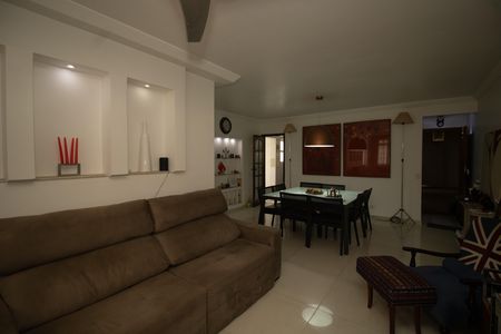 Apartamento à venda com 134m², 4 quartos e 1 vaga