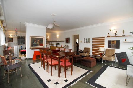Apartamento à venda com 260m², 3 quartos e 2 vagas Apartamento à venda com 260m², 3 quartos e 2 vagasSala de Estar e Jantar