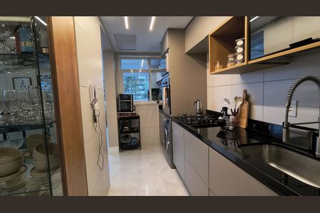 Apartamento para alugar com 150m², 3 quartos e 2 vagasCozinha e Área de Serviço 