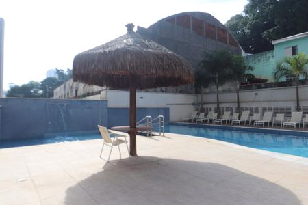 Apartamento à venda com 76m², 3 quartos e 1 vagaÁrea comum - Piscina