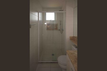 Apartamento à venda com 76m², 3 quartos e 1 vagaBanheiro da suíte