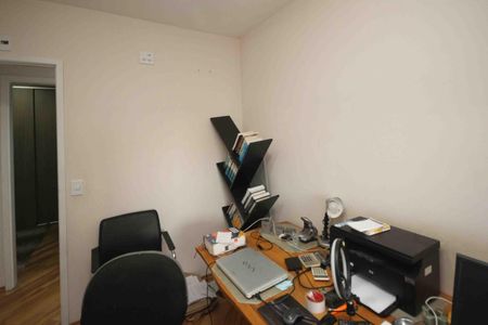 Apartamento à venda com 76m², 3 quartos e 1 vagaQuarto 02