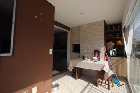 Apartamento à venda com 76m², 3 quartos e 1 vagaVaranda