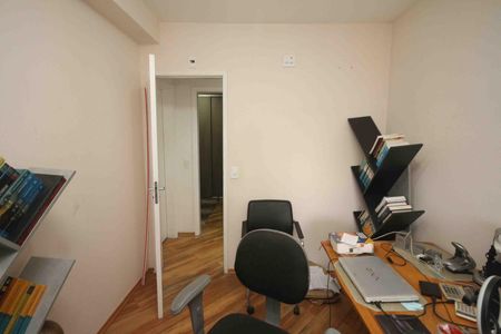 Apartamento à venda com 76m², 3 quartos e 1 vagaQuarto 02