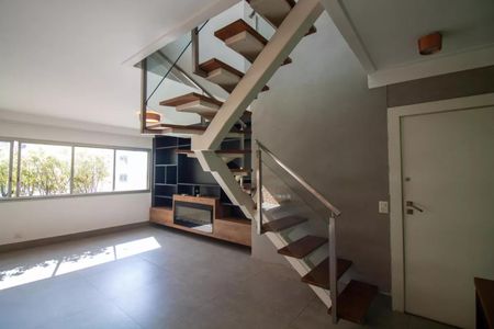 Apartamento para alugar com 360m², 4 quartos e 2 vagas Apartamento para alugar com 360m², 4 quartos e 2 vagasFoto 07