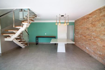 Apartamento para alugar com 360m², 4 quartos e 2 vagas Apartamento para alugar com 360m², 4 quartos e 2 vagasFoto 05