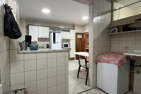 Apartamento para alugar com 170m², 3 quartos e 2 vagas Apartamento para alugar com 170m², 3 quartos e 2 vagasÁrea de Serviço