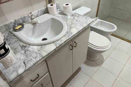 Apartamento para alugar com 170m², 3 quartos e 2 vagas Apartamento para alugar com 170m², 3 quartos e 2 vagasBanheiro da Suíte