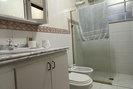 Apartamento para alugar com 170m², 3 quartos e 2 vagas Apartamento para alugar com 170m², 3 quartos e 2 vagasBanheiro da Suíte