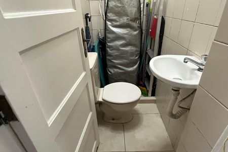 Apartamento para alugar com 170m², 3 quartos e 2 vagas Apartamento para alugar com 170m², 3 quartos e 2 vagasBanheiro de serviço