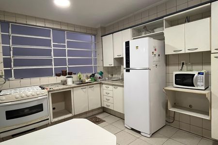 Apartamento para alugar com 170m², 3 quartos e 2 vagas Apartamento para alugar com 170m², 3 quartos e 2 vagasCozinha