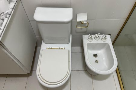 Apartamento para alugar com 170m², 3 quartos e 2 vagas Apartamento para alugar com 170m², 3 quartos e 2 vagasBanheiro da Suíte