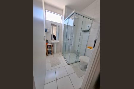 Apartamento à venda com 44m², 2 quartos e 1 vaga Apartamento à venda com 44m², 2 quartos e 1 vagaBanheiro