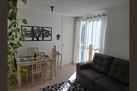 Apartamento à venda com 44m², 2 quartos e 1 vaga Apartamento à venda com 44m², 2 quartos e 1 vagaSala