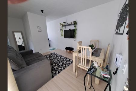 Apartamento à venda com 44m², 2 quartos e 1 vaga Apartamento à venda com 44m², 2 quartos e 1 vagaSala