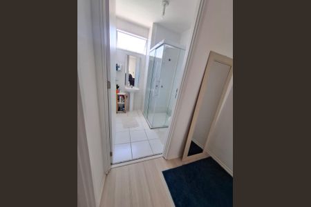 Apartamento à venda com 44m², 2 quartos e 1 vaga Apartamento à venda com 44m², 2 quartos e 1 vagaBanheiro