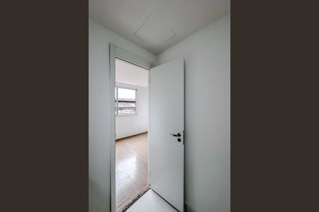Banheiro de kitnet/studio para alugar com 1 quarto, 19m² em Brás, São Paulo