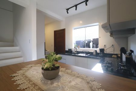 Casa de condomínio à venda com 60m², 2 quartos e 2 vagasCozinha