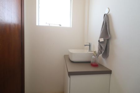Casa de condomínio à venda com 60m², 2 quartos e 2 vagasLavabo