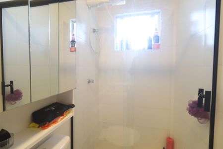 Casa de condomínio à venda com 60m², 2 quartos e 2 vagasBanheiro