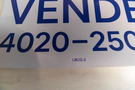 Apartamento à venda com 80m², 2 quartos e sem vaga Apartamento à venda com 80m², 2 quartos e sem vagaPlaca