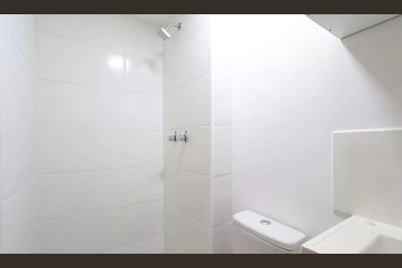 Apartamento à venda com 38m², 2 quartos e sem vaga Apartamento à venda com 38m², 2 quartos e sem vagaBanheiro