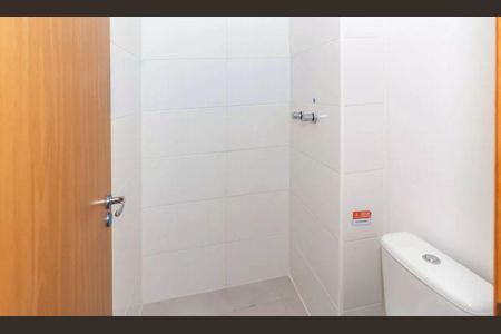 Apartamento à venda com 38m², 2 quartos e sem vaga Apartamento à venda com 38m², 2 quartos e sem vagaBanheiro