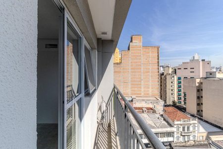 Studio para alugar com 21m², 1 quarto e sem vaga Studio para alugar com 21m², 1 quarto e sem vagaVaranda