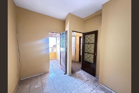 Sala de casa para alugar com 2 quartos, 50m² em Camargos, Belo Horizonte