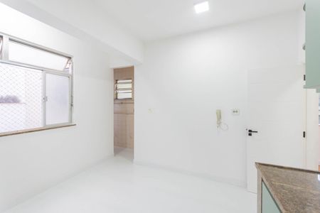 Apartamento à venda com 95m², 3 quartos e sem vagaCozinha