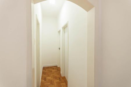Apartamento à venda com 95m², 3 quartos e sem vagaCorredor