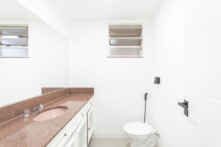 Apartamento à venda com 95m², 3 quartos e sem vagaBanheiro