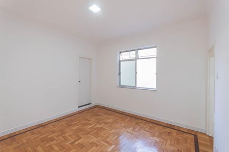 Apartamento à venda com 95m², 3 quartos e sem vagaSala