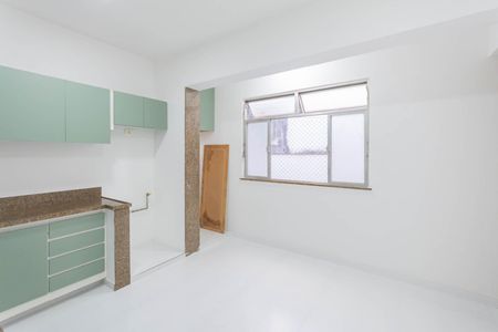 Apartamento à venda com 95m², 3 quartos e sem vagaCozinha