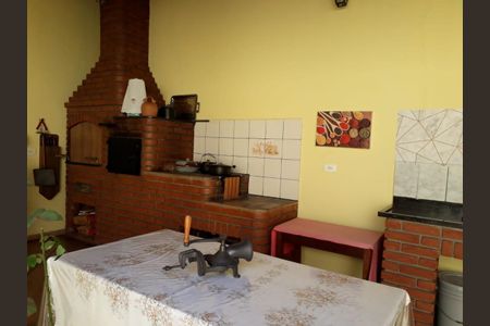 QUINTAL de casa à venda com 1 quarto, 152m² em Santo Antônio, Osasco