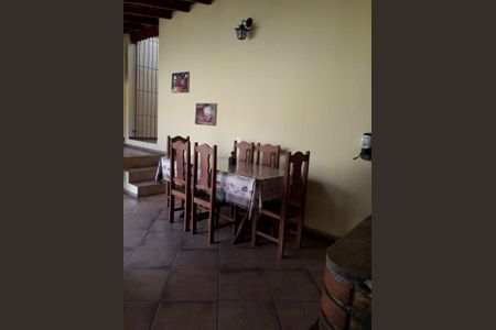SALA de casa à venda com 1 quarto, 152m² em Santo Antônio, Osasco