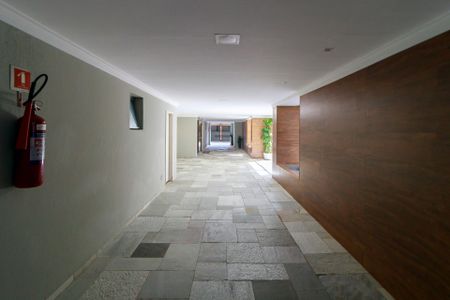 Apartamento à venda com 45m², 1 quarto e 1 vaga Apartamento à venda com 45m², 1 quarto e 1 vagaHall Social