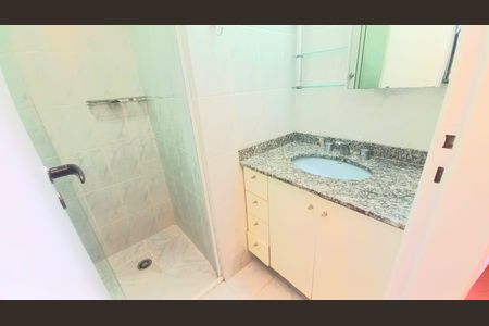 Apartamento à venda com 62m², 2 quartos e 2 vagas Apartamento à venda com 62m², 2 quartos e 2 vagasBanheiro