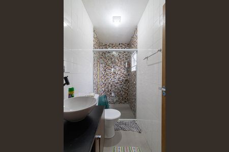 Banheiro de casa à venda com 1 quarto, 44m² em Jardim das Camelias, São Paulo
