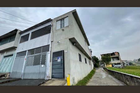 Casa à venda com 44m², 1 quarto e sem vaga Casa à venda com 44m², 1 quarto e sem vagaFachada+Placa