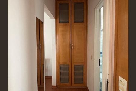 Apartamento à venda com 41m², 1 quarto e 1 vaga Apartamento à venda com 41m², 1 quarto e 1 vagaCorredor