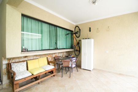 Casa à venda com 4 quartos, 153m² em Parque Sao Domingos, São Paulo