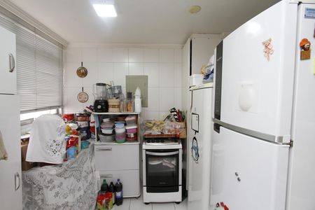 Apartamento à venda com 218m², 4 quartos e 2 vagasCozinha