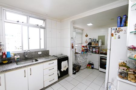 Apartamento à venda com 218m², 4 quartos e 2 vagasCozinha