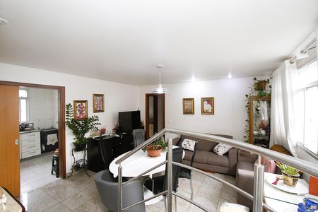 Apartamento à venda com 218m², 4 quartos e 2 vagassala