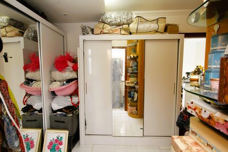 Apartamento à venda com 218m², 4 quartos e 2 vagasQuarto 4 - Suíte