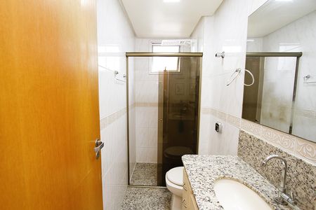 Apartamento à venda com 218m², 4 quartos e 2 vagasBanheiro Social