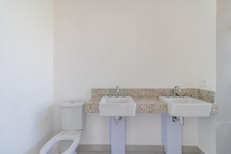 Apartamento à venda com 112m², 3 quartos e 2 vagas Apartamento à venda com 112m², 3 quartos e 2 vagasBanheiro da Suíte 3